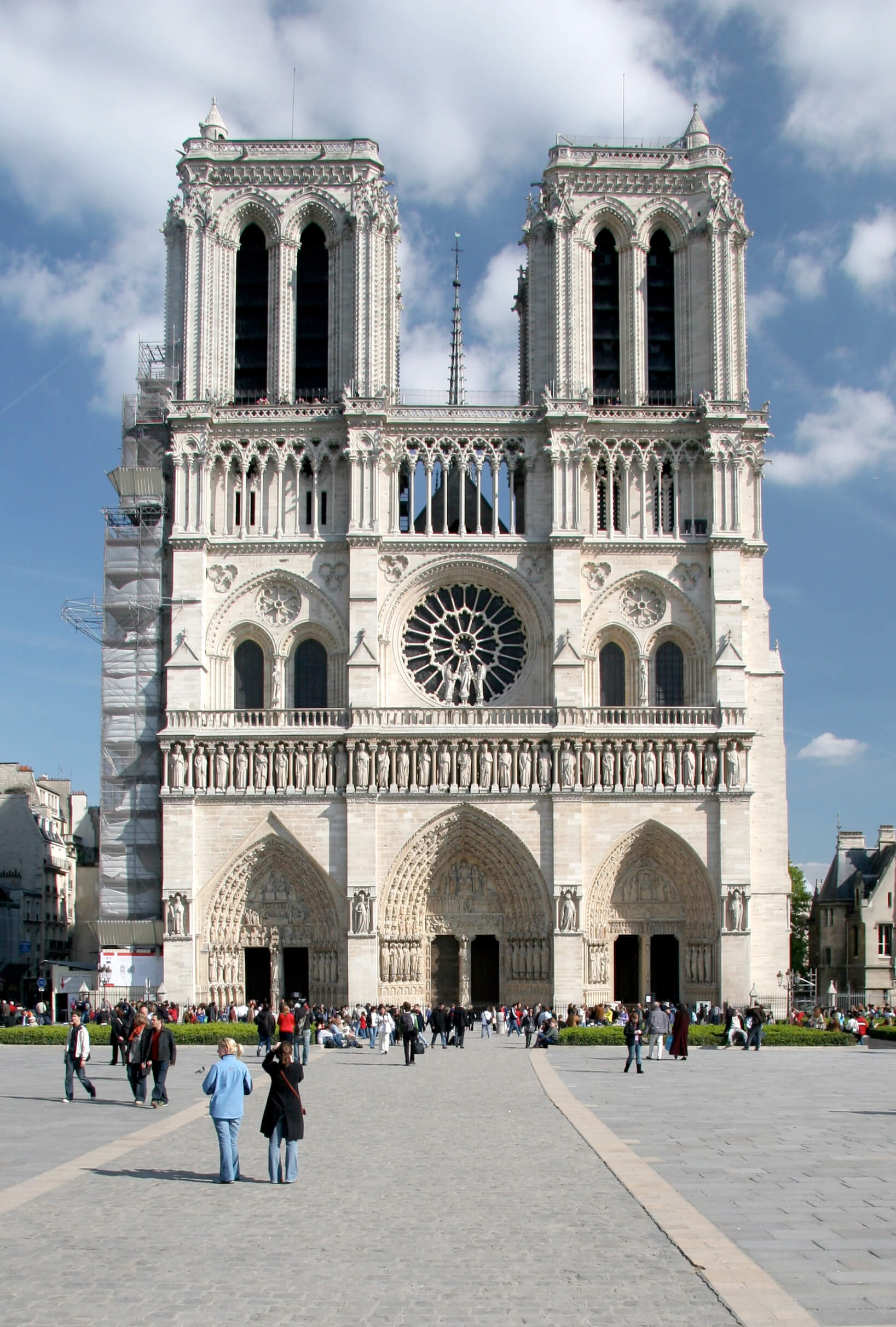 6 of the Most Famous and Beautiful Cathedrals around the World